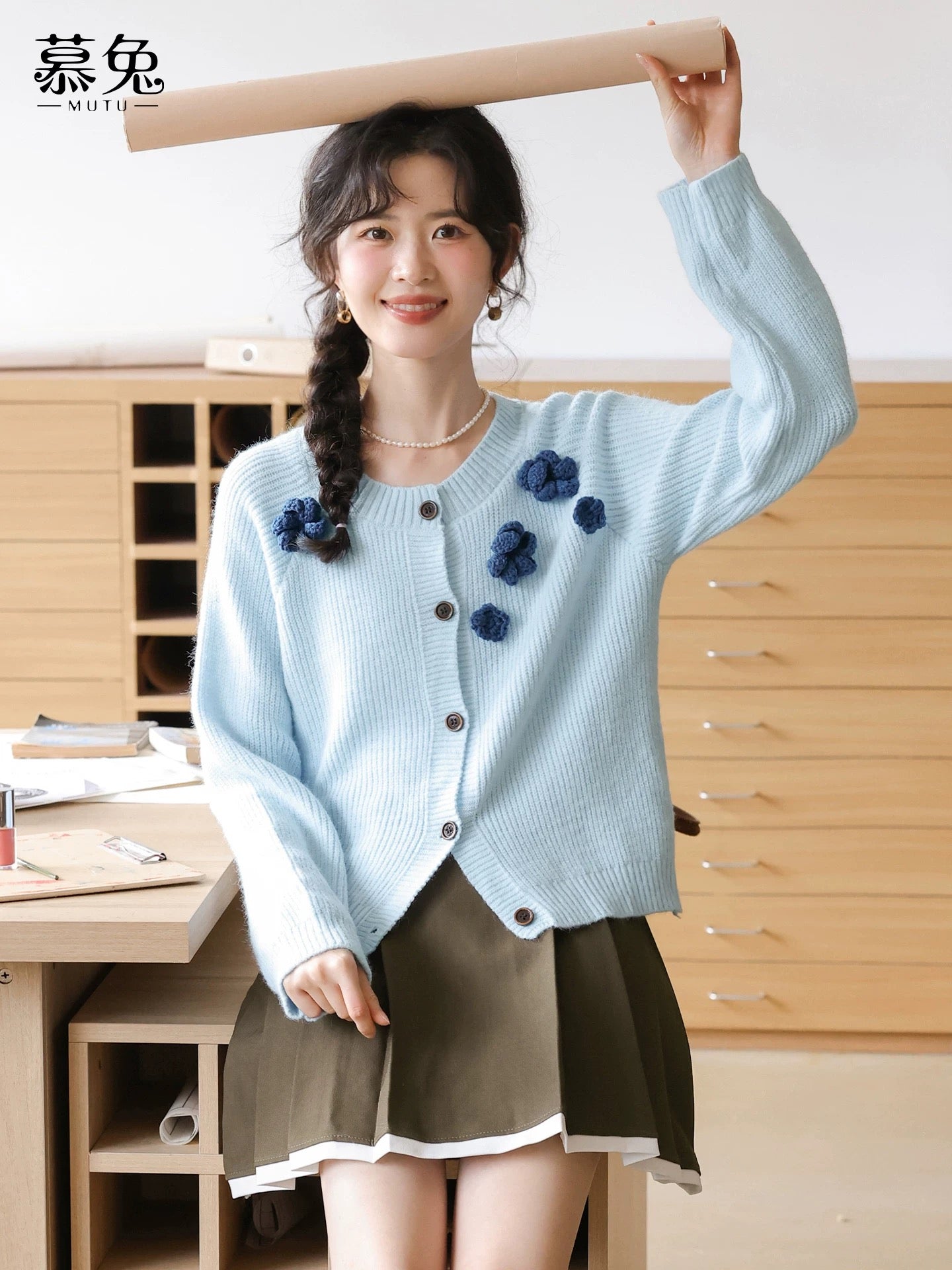 MuTu Sweet 3D Floral Long-Sleeved Knit Cardigan for Women, 2025 Autumn New Style, Petite, Soft and Loose Sweater