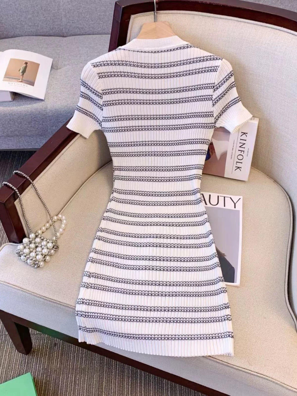 Exported to French big-name discount store foreign trade original single temperament round neck striped waist mid-length knitted dress for women