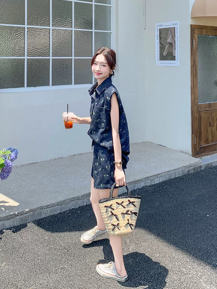 Street fashionable denim suit pants for women summer 2024 new style, this year's popular and stylish vest and shorts two-piece set
