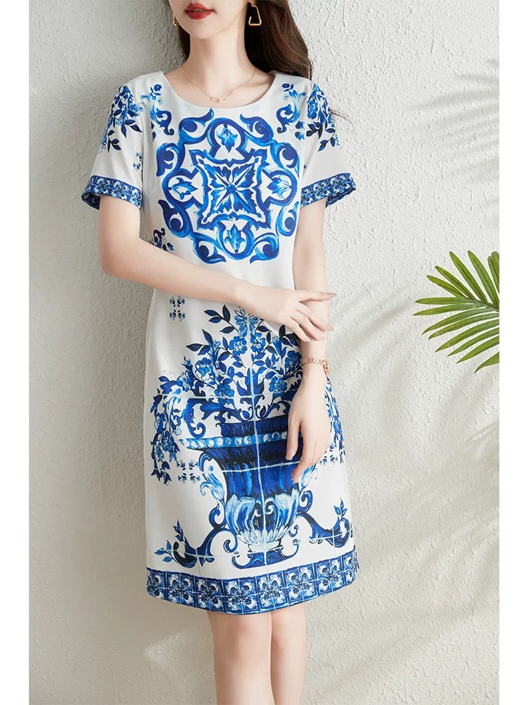 French design big-name printed dress for women summer 2024 new style waist-covering belly-looking a-line skirt