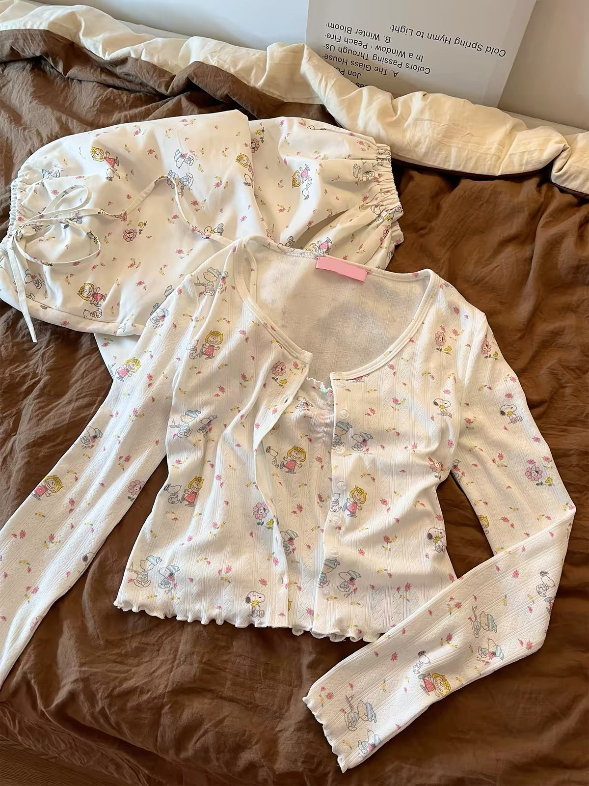 Plus-size early autumn sweet floral camisole pajama set (2026 new style): 3-piece loungewear set featuring a cardigan, trousers, and camisole—suitable for wearing outdoors.