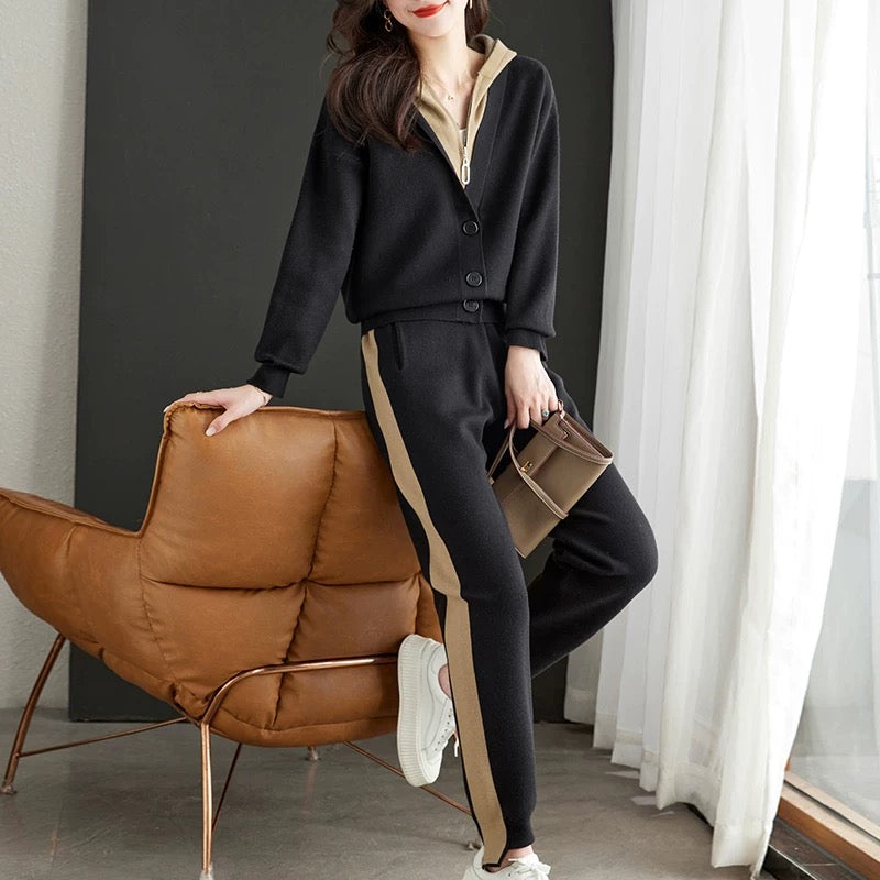 Mom's spring sportswear suit, stylish hooded top, two-piece set, middle-aged and elderly women's spring and autumn casual knitted jacket