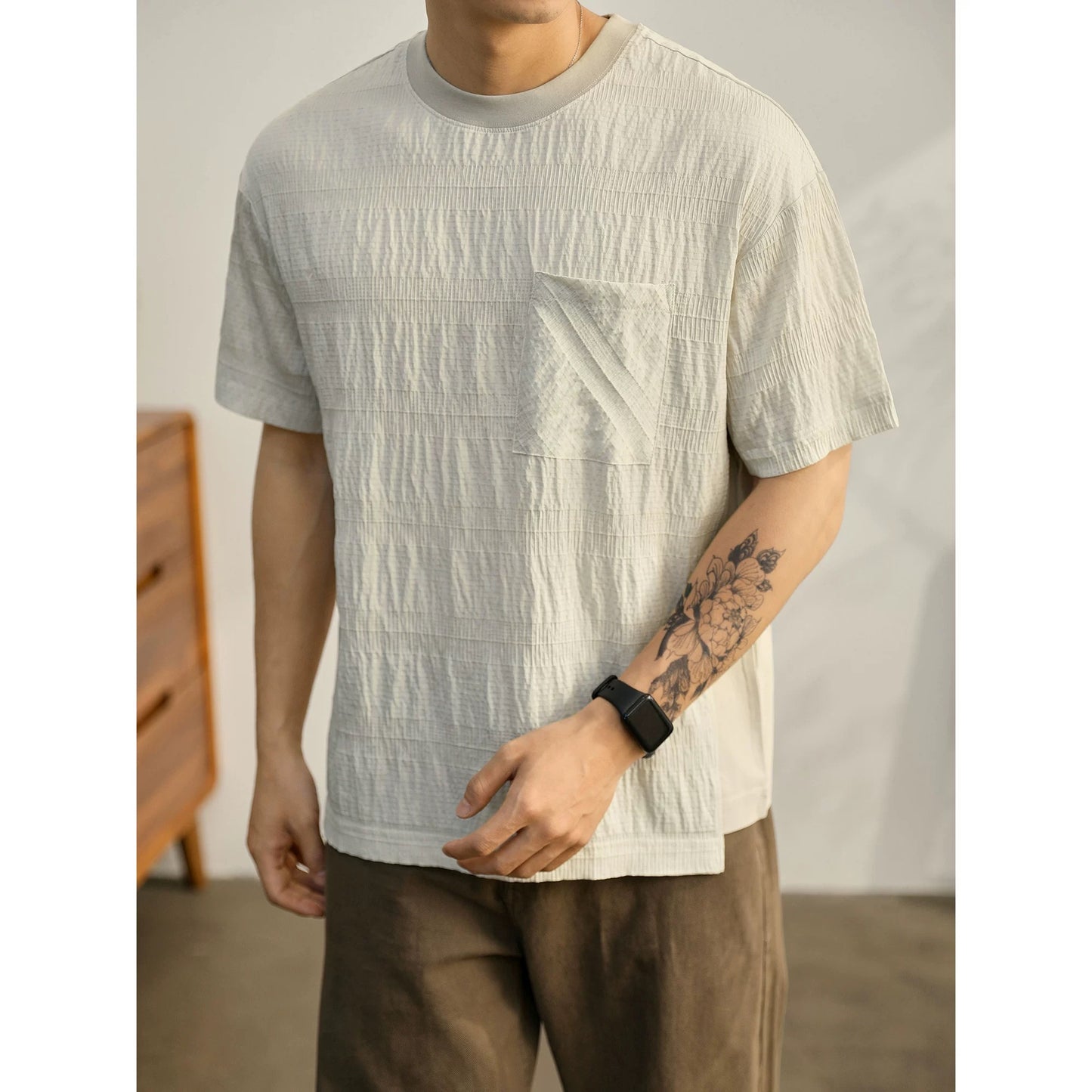 LUUD high-grade texture Tencel thin short-sleeved T-shirt men's summer light luxury temperament splicing slit round neck top