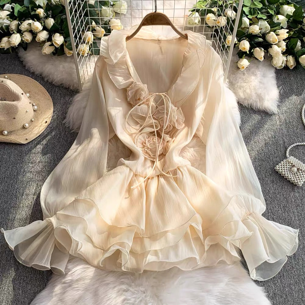 French-style gentle ruffle V-neck dress for women, 2025 new summer style, slim fit, elegant princess short skirt