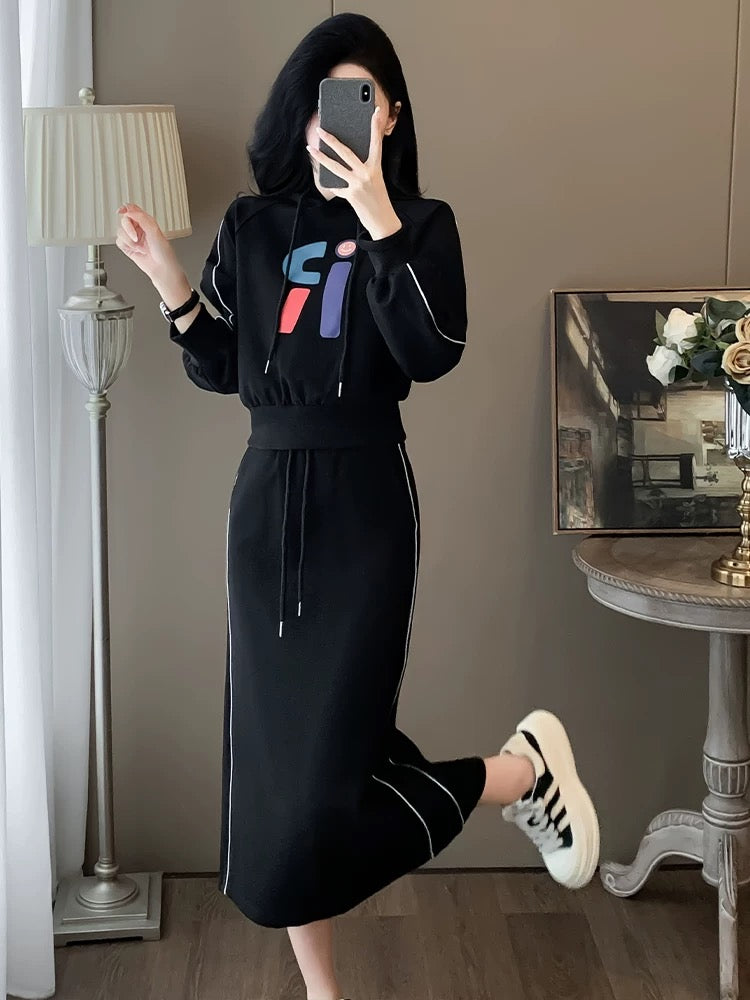 High-end fashion casual suit for women in autumn and winter new slim black hooded sweatshirt + skirt two-piece set