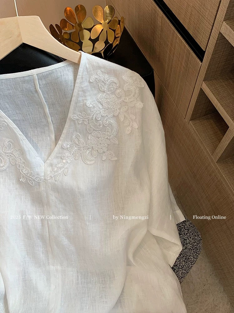New Chinese style sequined embroidered V-neck linen short-sleeved T-shirt for women, 2025 summer new style, simple, elegant and versatile, Chinese style T-shirt