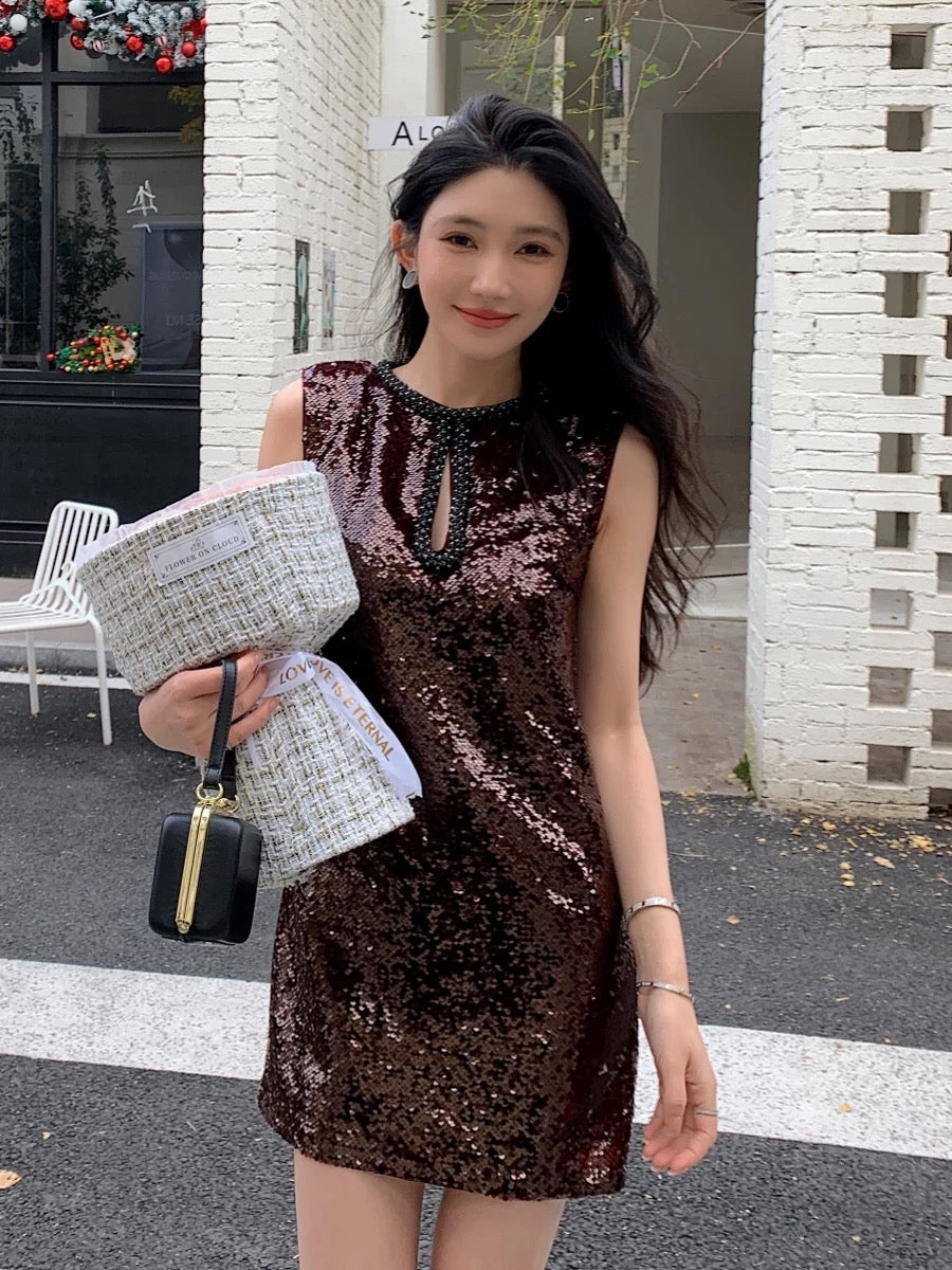 Early spring new women's French lady style sexy hollow burgundy sequined sleeveless high-end dress