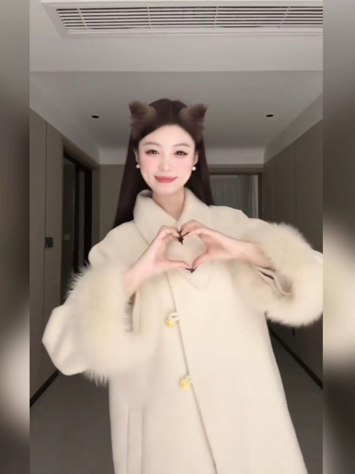 Large size lady style imitation fox fur cuff coat for women with high-end temperament lapel woolen coat autumn and winter