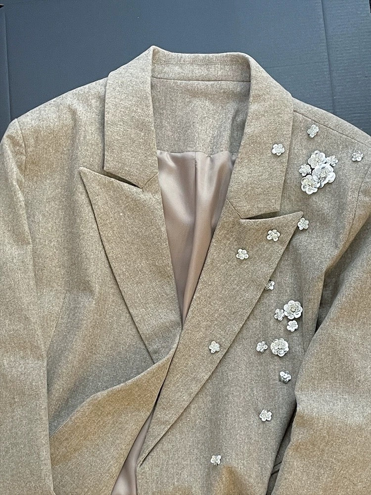 2025 Autumn New Arrival: Old-fashioned Beaded Blazer for Women, Stylish and Elegant Double-breasted Long-sleeved Top