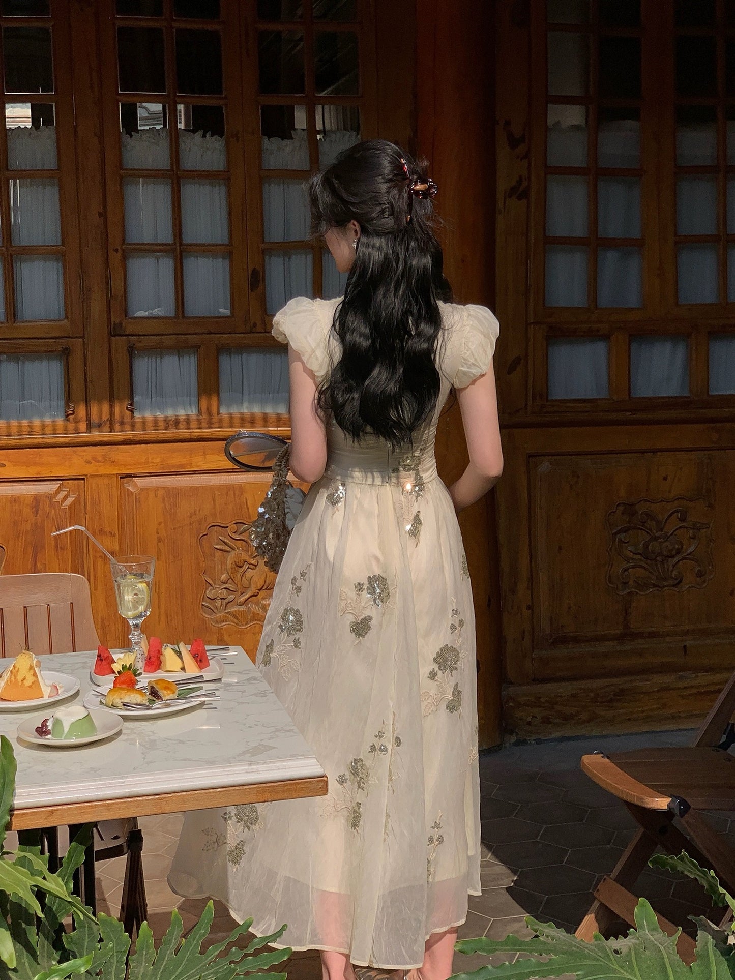 Send a letter "Evening Candle" Light French retro V-neck bud sleeves sequin beaded embroidery dress slimming long skirt