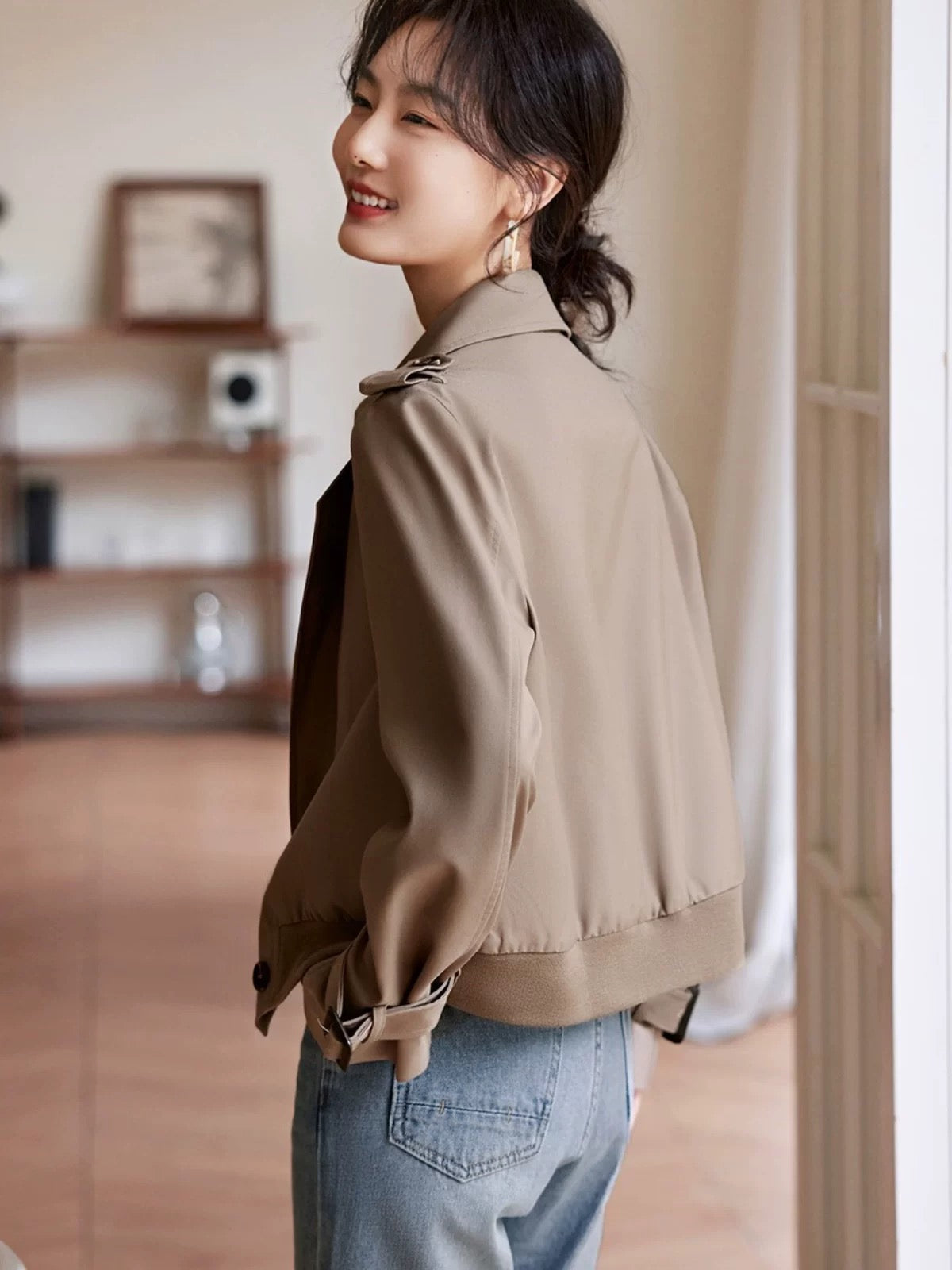 Suit collar short jacket for women petite 2024 spring new commuter simple design jacket top