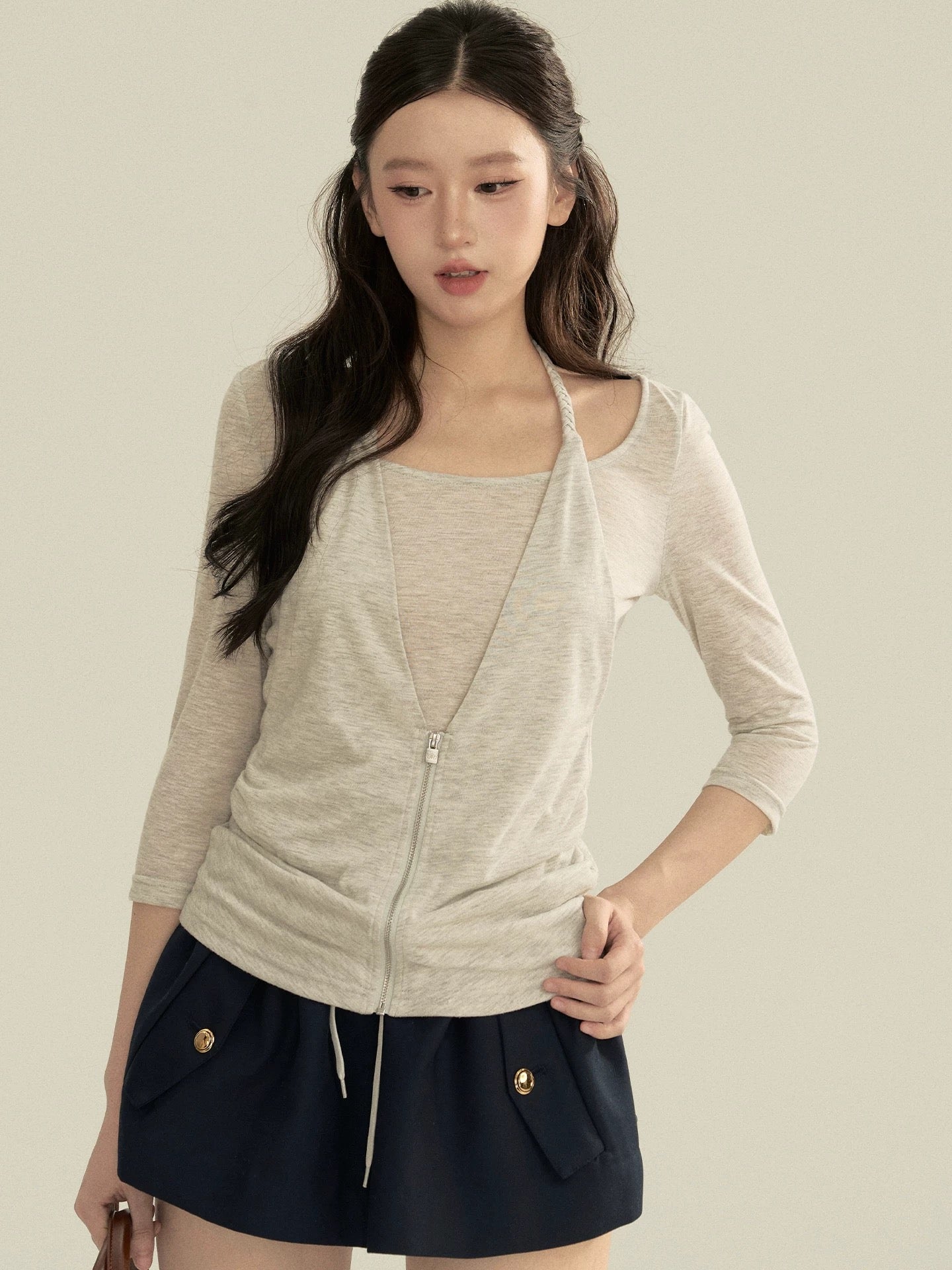 OIOI ESSE | "Mist-shrouded Autumn Mountains" Halter Neck Faux Two-Piece Top with Zipper and Mid-Sleeve Pullover