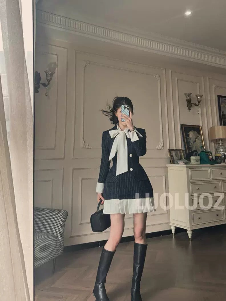 LUOLUOZ【Sleeping Rose】Elegant Autumn Button-Down Goddess Style Waist-Defining Coat Dress JF980