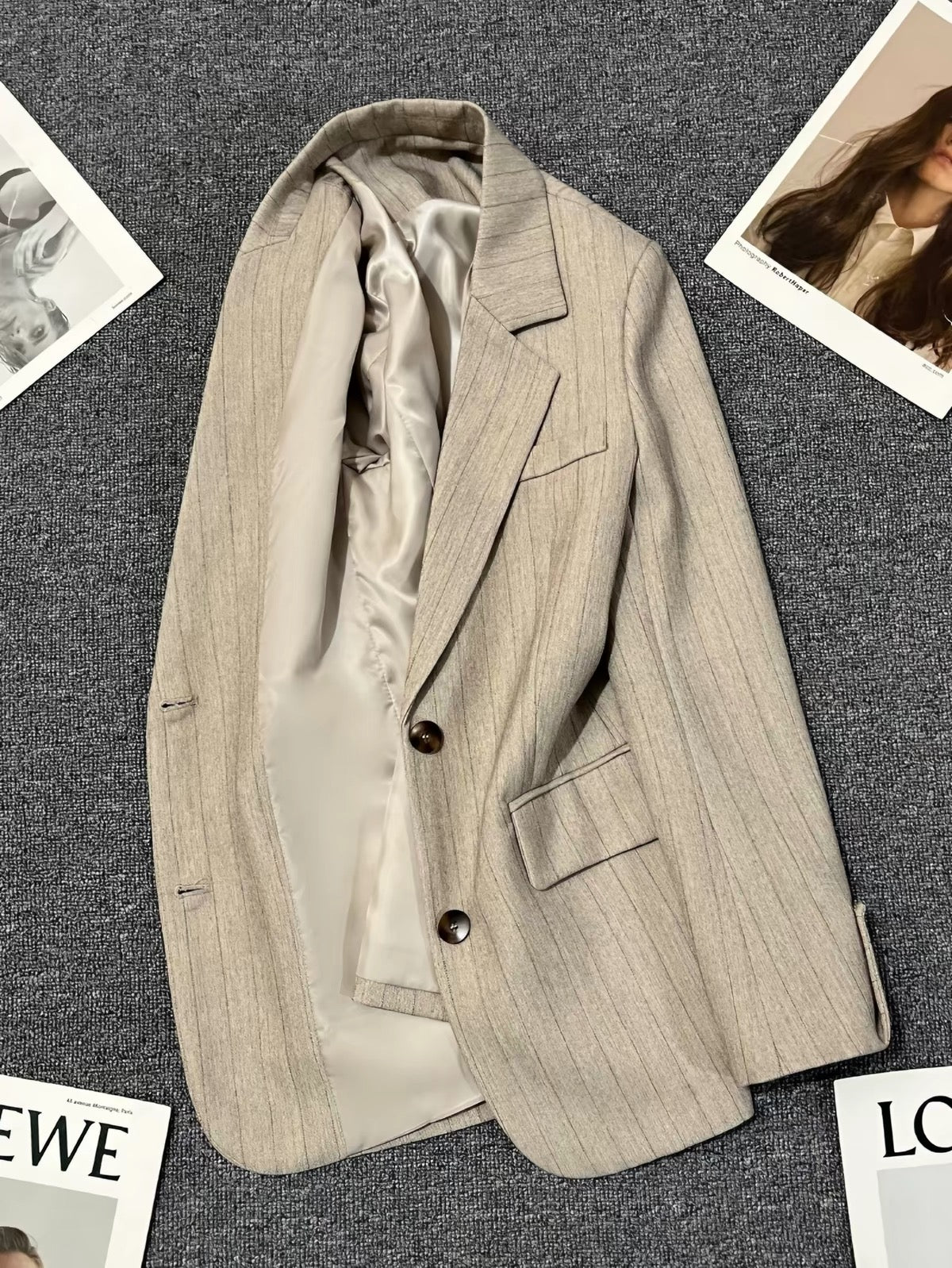 Women's Light Khaki Striped Blazer (Spring/Autumn 2026 New Arrival) – Sophisticated Korean-Style Casual & Versatile Trendy Suit Jacket