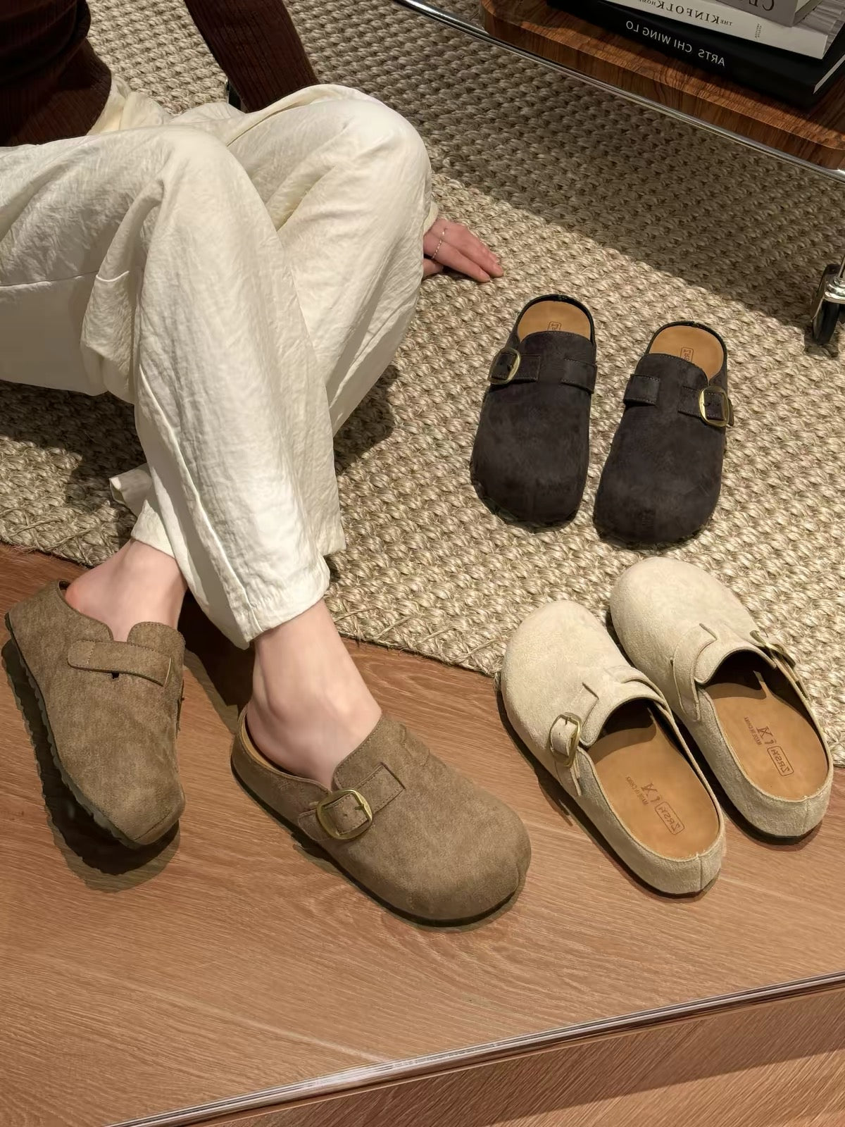Jia Bujia Women's Platform Mules (2026 New Autumn Collection) – Fleece-Lined, Closed-Toe, Slip-On Style with Hidden Wedge Heel for Indoor/Outdoor Wear.