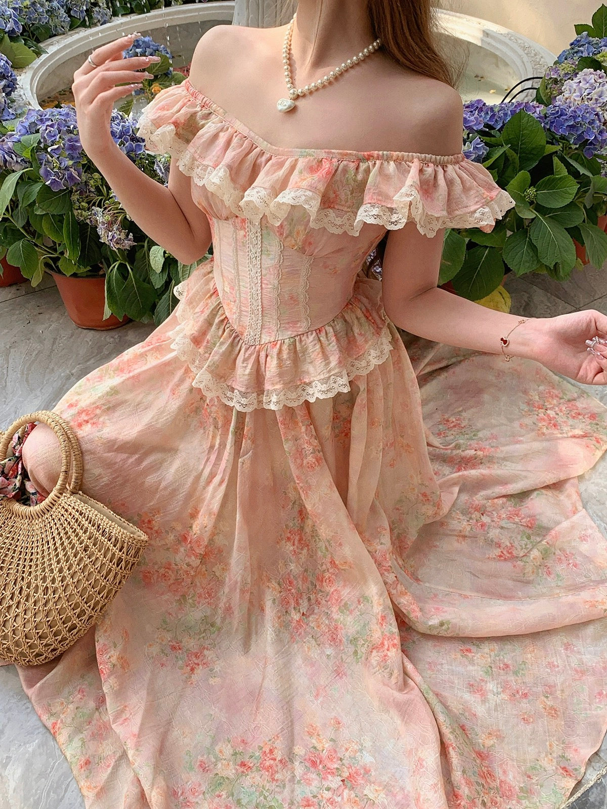 Bingbing is here丨【Morning Blossoms Picked Up at Dusk】French pure lust style lace floral skirt for girls high waist A-line dress