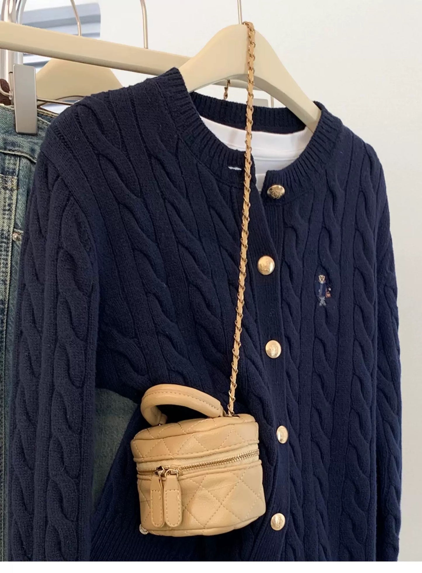 Navy blue cable knit wool sweater sweater jacket women autumn and winter 2025 new small size straight shoulder outer wear cardigan