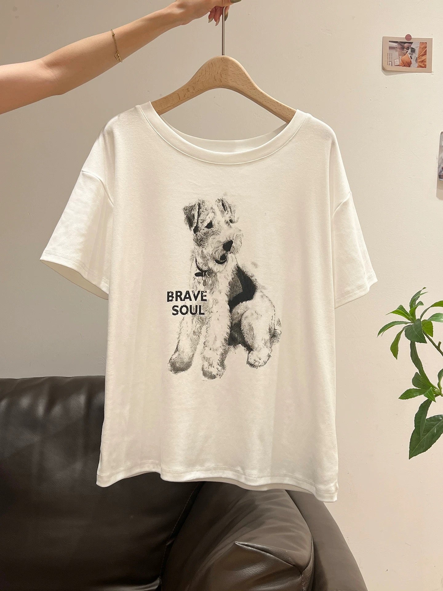 Xia Zhen White Cute Dog Off-Shoulder Short-Sleeve T-Shirt Women's Summer New Loose and Lazy Style Slimming Top