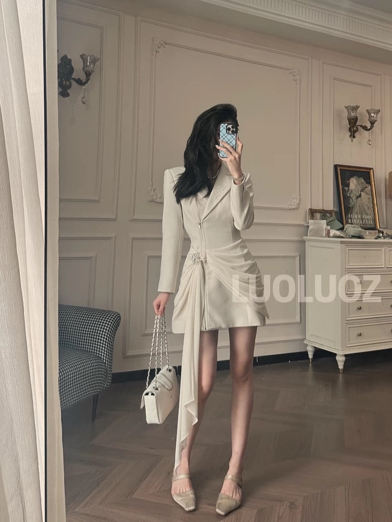 LUOLUOZ 【Autumn Breeze in the Wilderness】Elegant Irregular Patchwork Zipper Design Waist-cinching Short Dress CC214