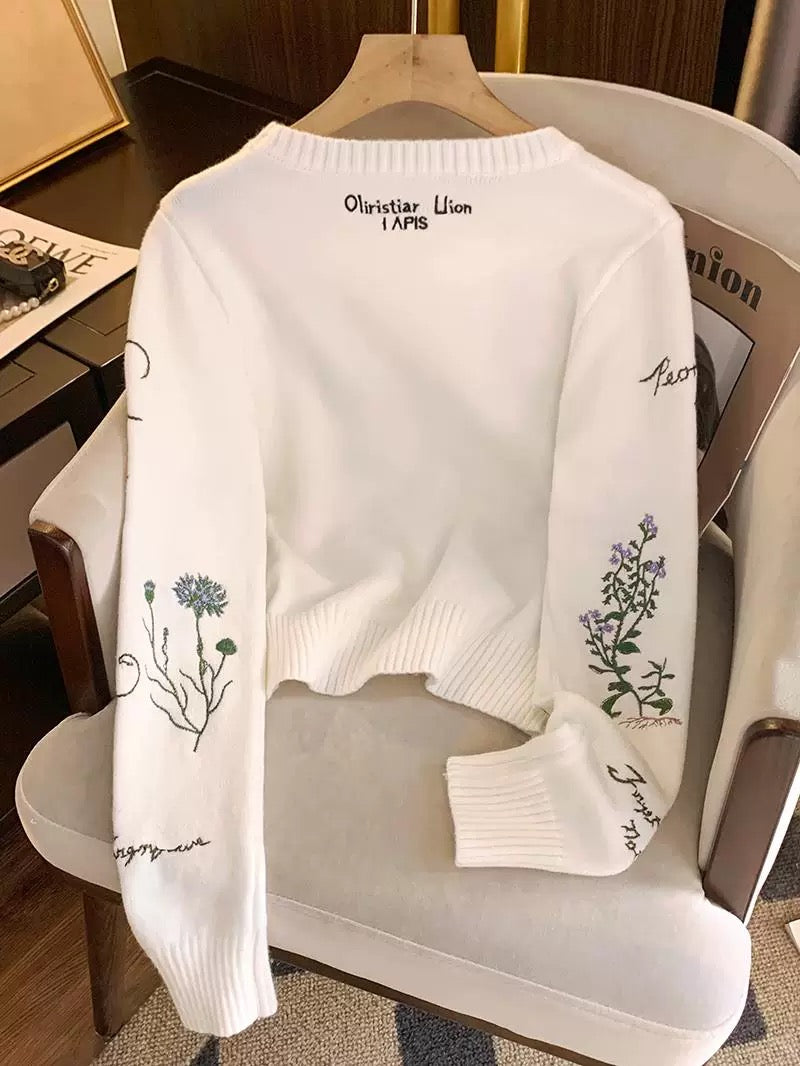 Women's heavy-duty floral embroidered knit sweater, 2025 autumn/winter new style, black loose-fitting versatile long-sleeved top.