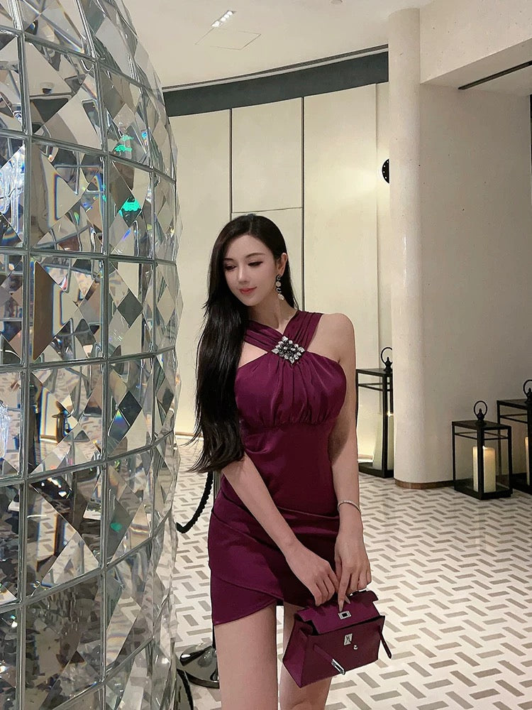 Wang Jiujiu cross-chest satin halterneck dress for women summer high-waisted temperament waist-cinching sexy hip-hugging skirt