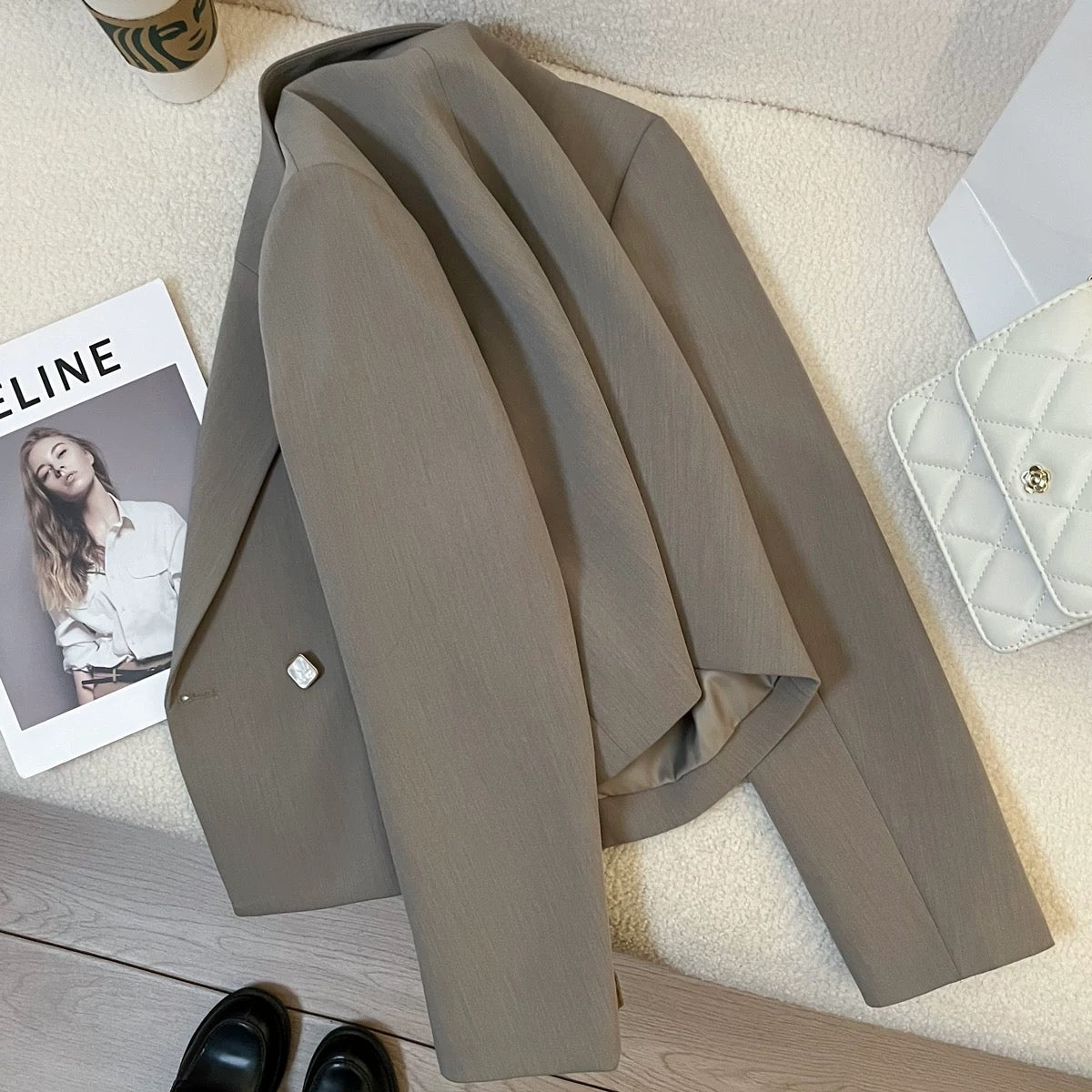 Gray-green short suit jacket for women of petite size 2025 spring and autumn new style high-end design niche casual suit