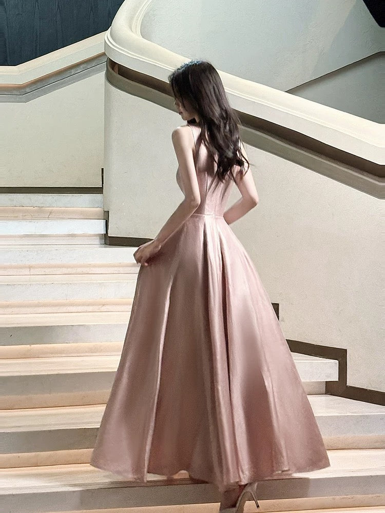 Good Job! 【Pink】French-style heavy-duty butterfly satin slip dress, pink engagement dress.