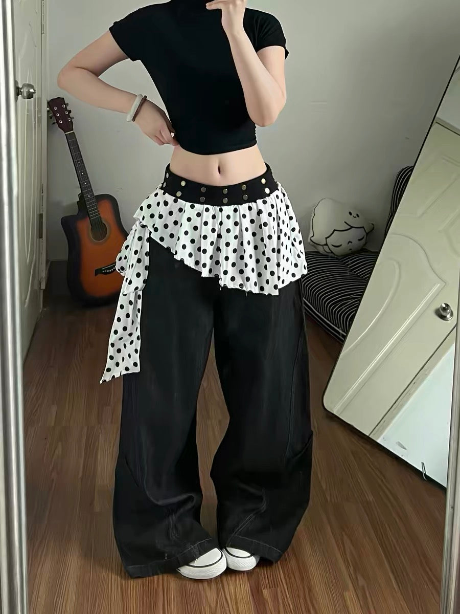 Korean style polka dot wide-leg jeans with lace-up design, layered with curved blades, exuding a sexy and stylish vibe.