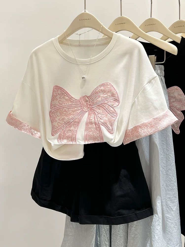 Black bow right shoulder short-sleeved T-shirt for women loose heavy industry embroidery summer unique and unique contrasting color splicing top