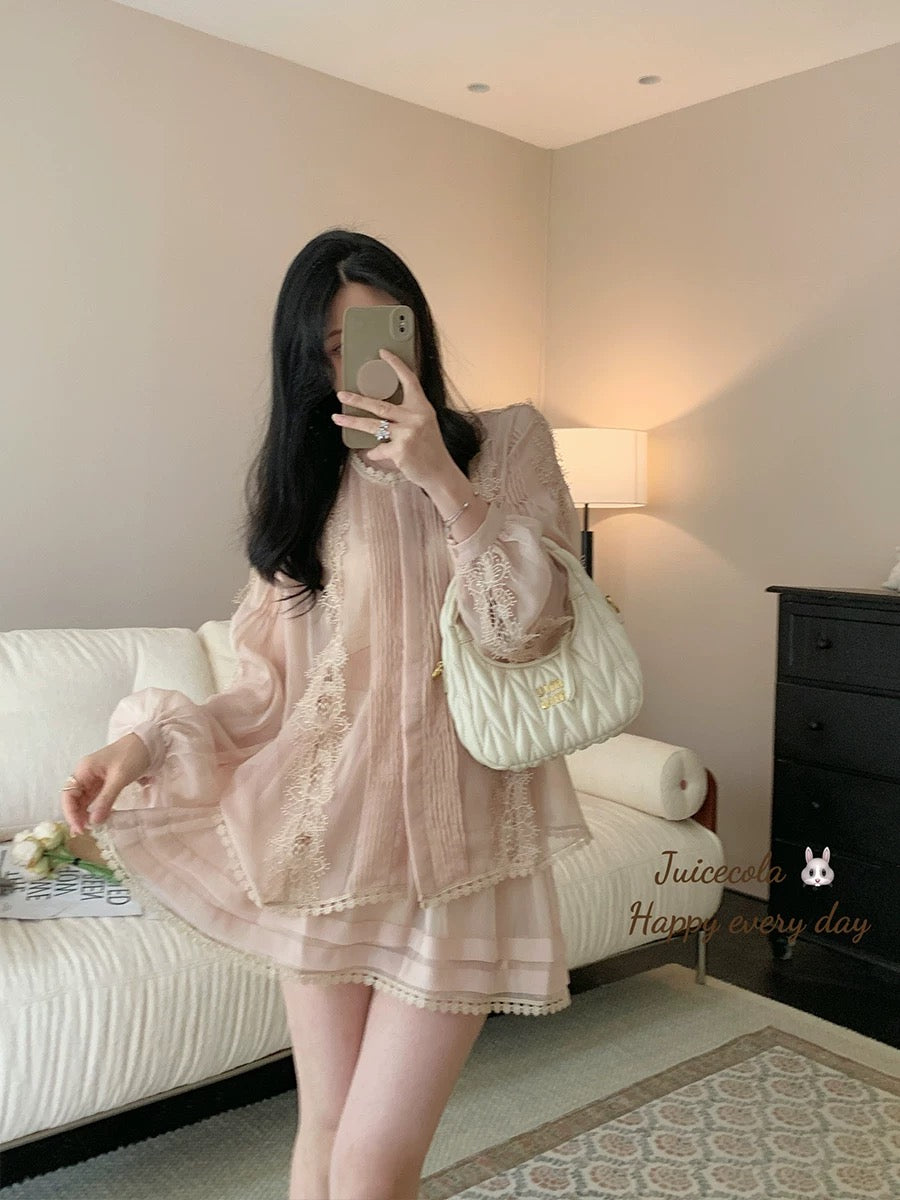 Juicecola French chic, beautiful, cool feeling, milk coffee, hollow lace edge shirt and skirt two-piece set