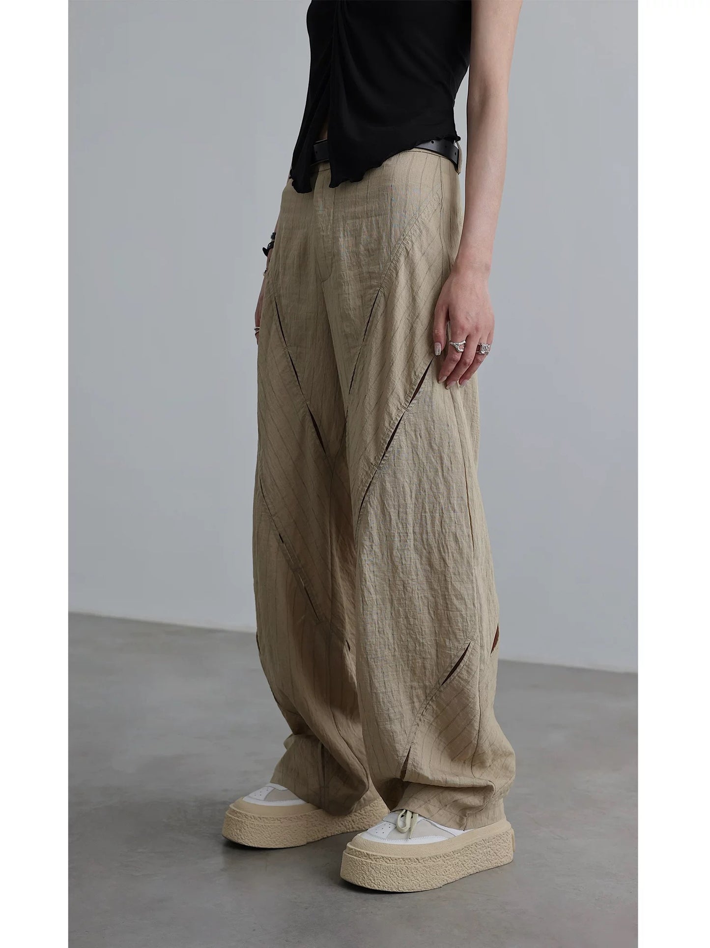 Mrs. Chen CHENTAITAI x No Illusion Tie-Down Trousers