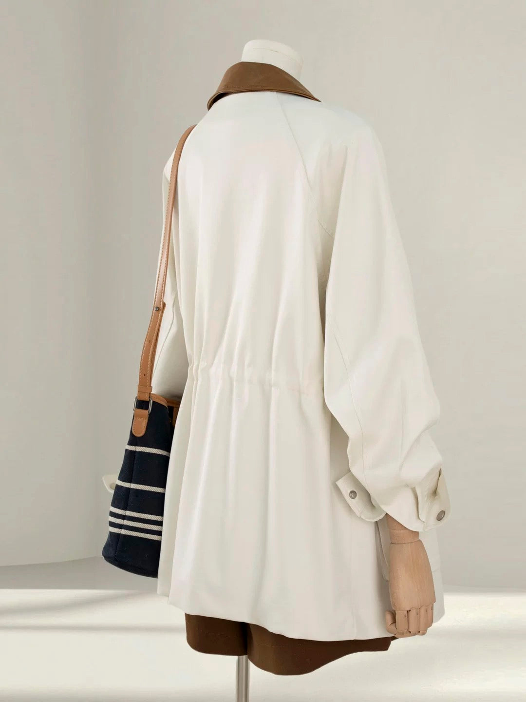 Beige Korean style lapel trench coat women's mid-length 2025 autumn small casual versatile workwear jacket