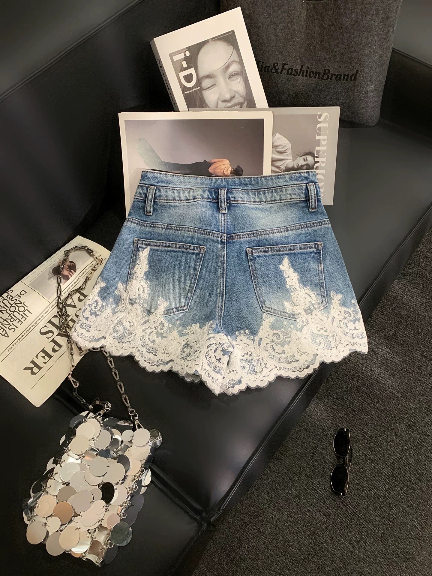 ZHOUYI/Monday Korean Style Heavy-Duty Lace Rhinestone High-Waisted Denim Shorts Women's Summer Light Wash Embroidered Shorts