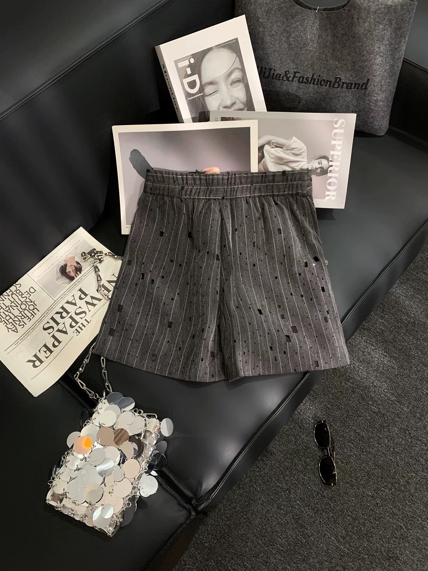 ZHOUYI/Monday miu series high-end rhinestone striped suit shorts for women, high-waisted and slimming A-line pants for commuting