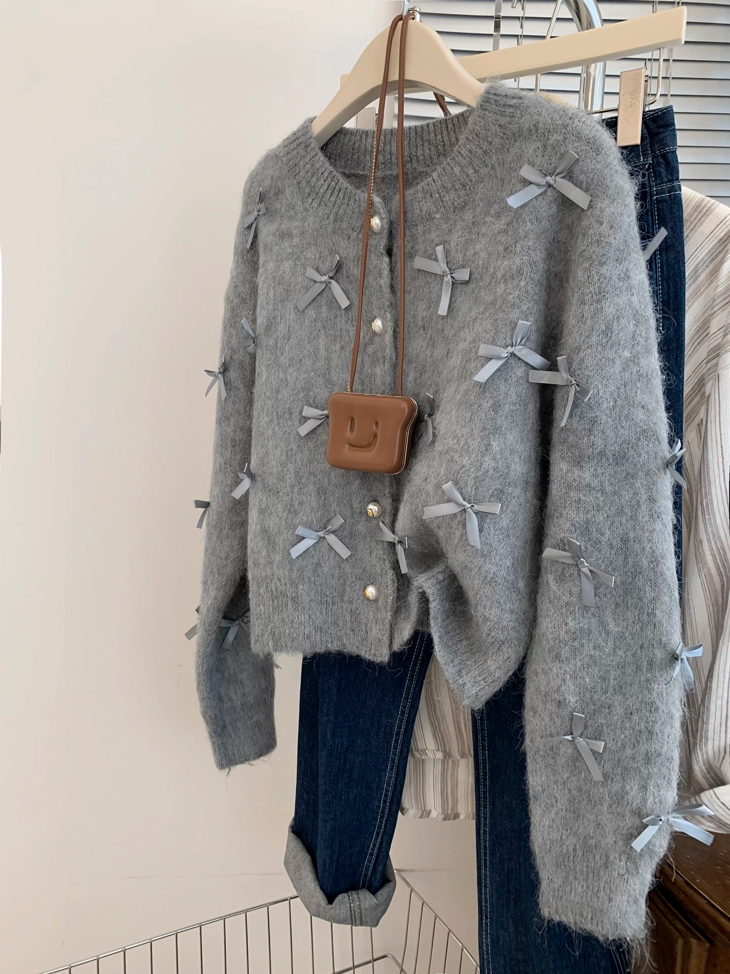style bow-knitted sweater cardigan coat for women in early autumn straight shoulder French design short outerwear