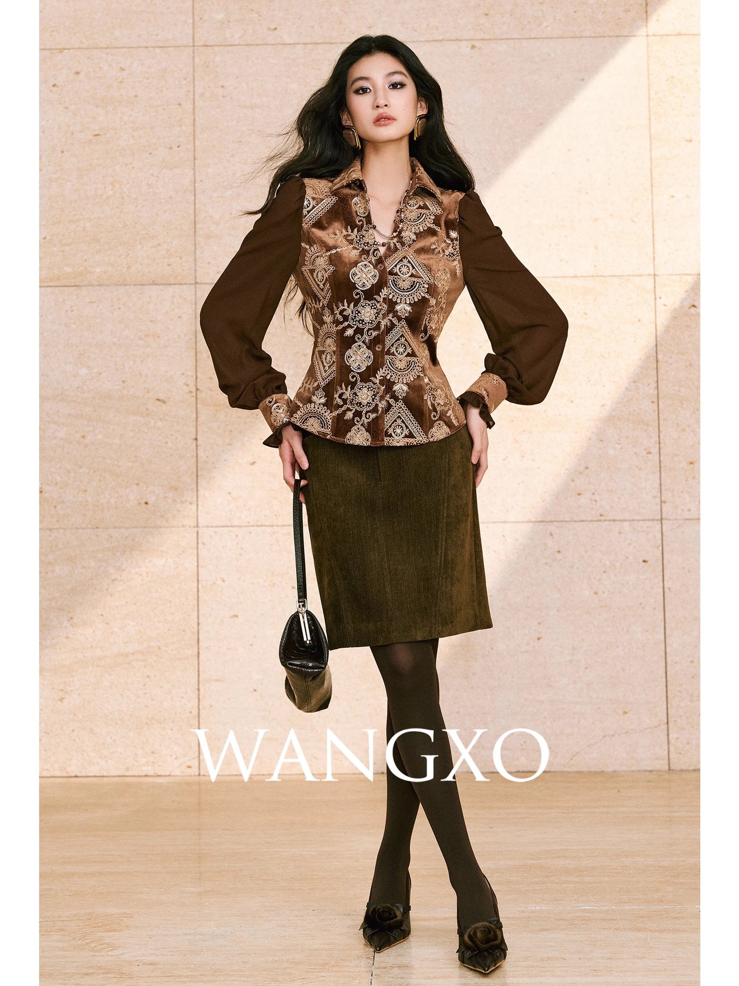 WANGXO|Heavyweight and Gorgeous Embroidery with Retro Patterns|Court Style Chiffon Puff Sleeve V-Neck Fitted Waist Top