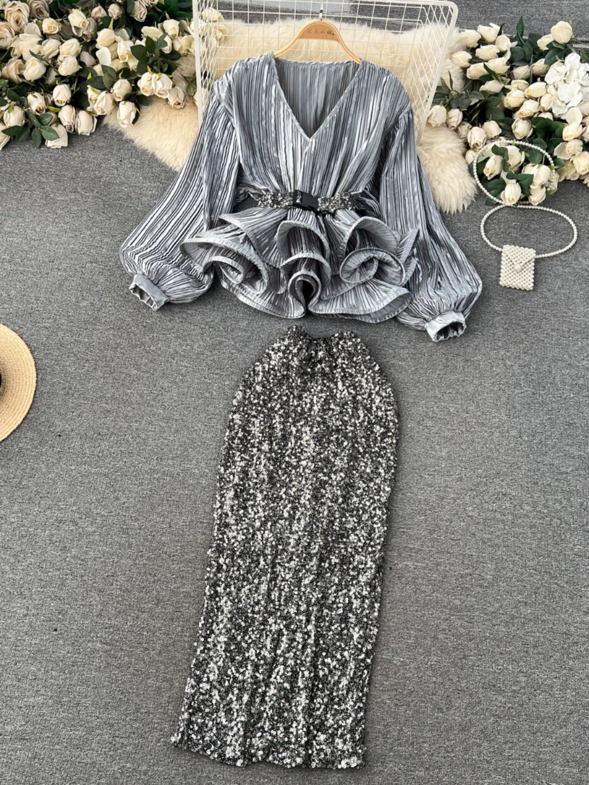 Yujie high-end western-style suit for women, fashionable lady waist-cinching ruffled pleated top + high-waisted sequined skirt