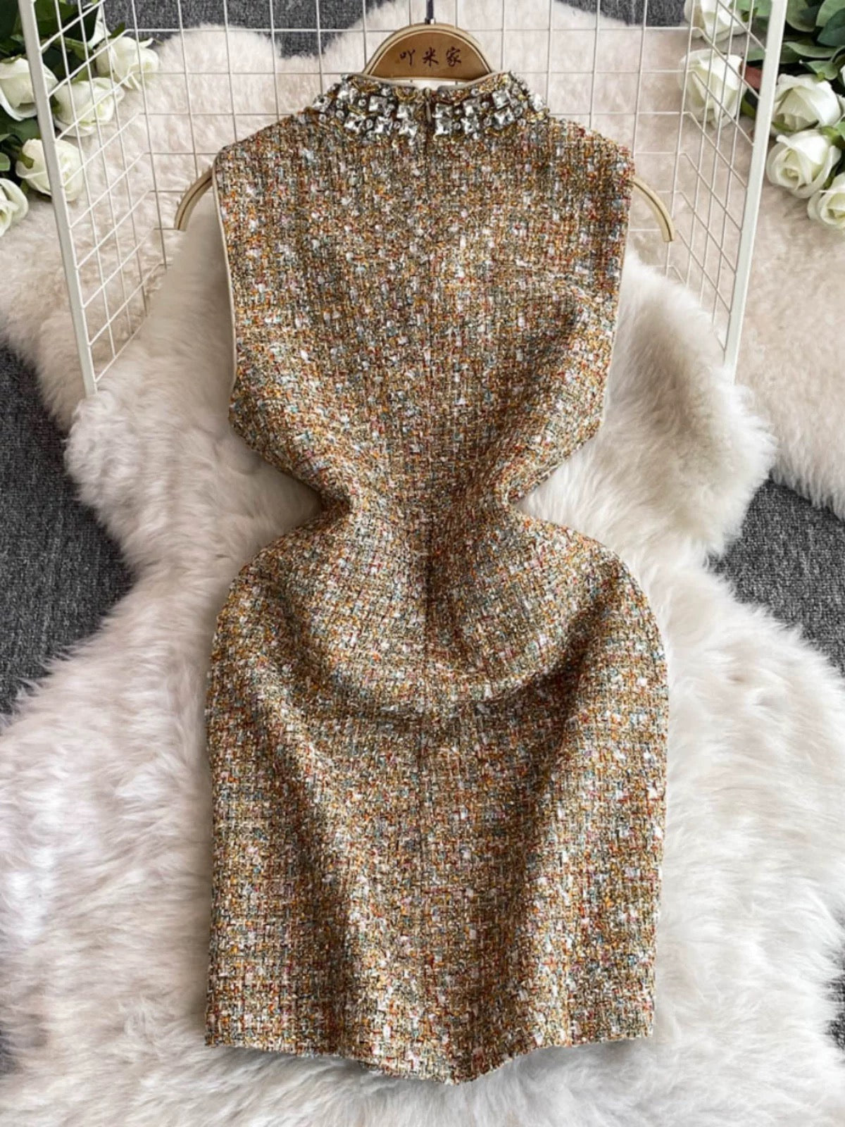 Xiaoxiangfeng half-open collar diamond-embellished waist sleeveless dress for women autumn 2024 new style chaebol daughter temperament short skirt