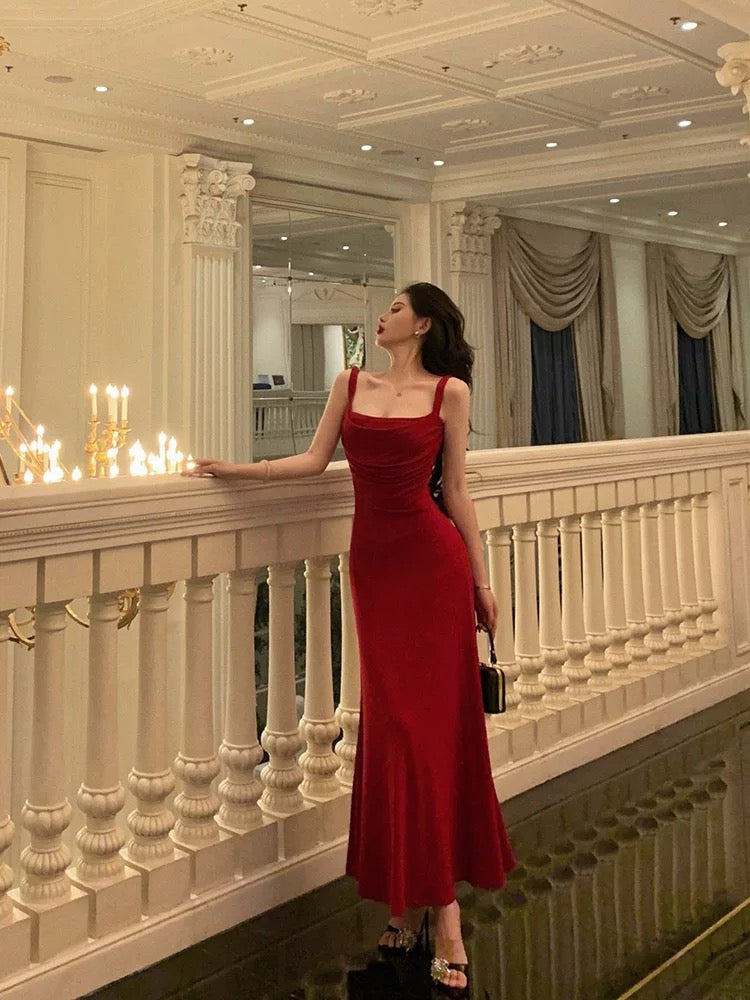 Ge Fuwen French red suspender dress female retro temperament sleeveless waist slimming collar knitted long skirt
