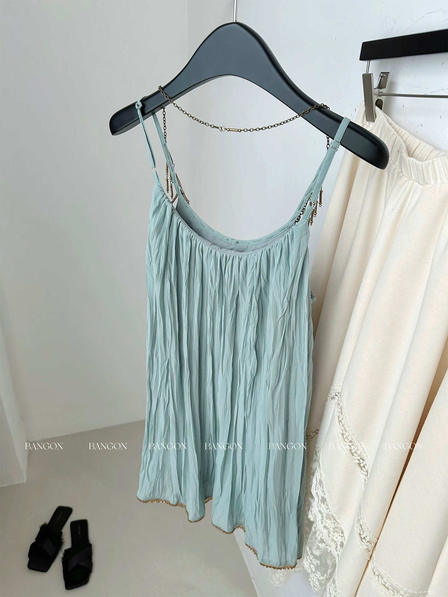 BANGON INS holiday style camisole, gentle and versatile, casual, new tops for summer 2025