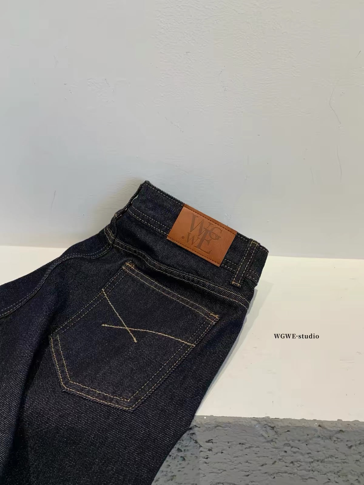 WGWE – High-Waisted Vintage Denim Shorts: Loose, Slimming, Versatile, Wide-Leg A-Line Hot Pants (Model 8748)