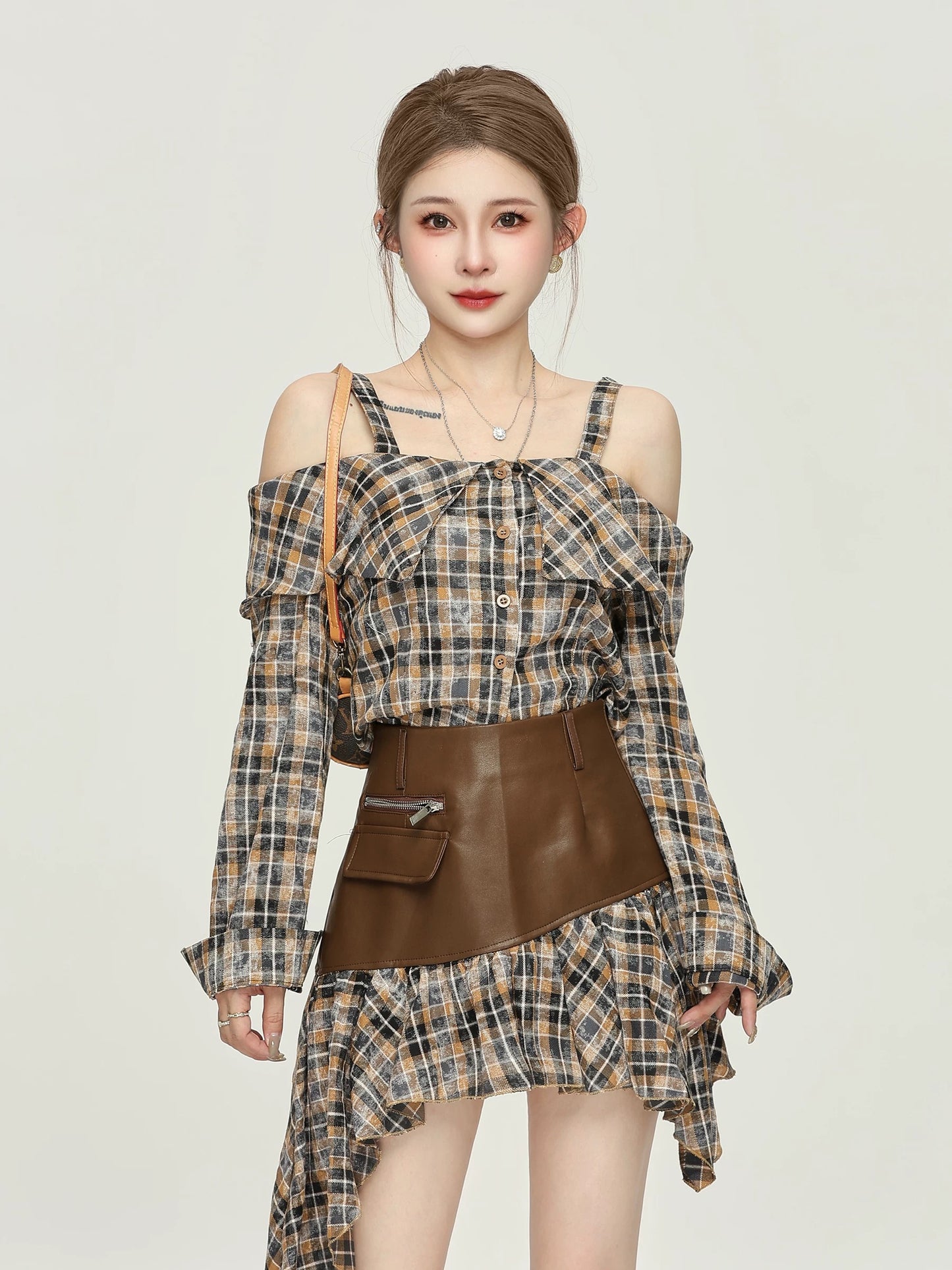 Xiao P Clothing Station American Retro Suspender Plaid Suit Women's Off-the-shoulder Top High Waist Irregular Skirt Two-piece Suit