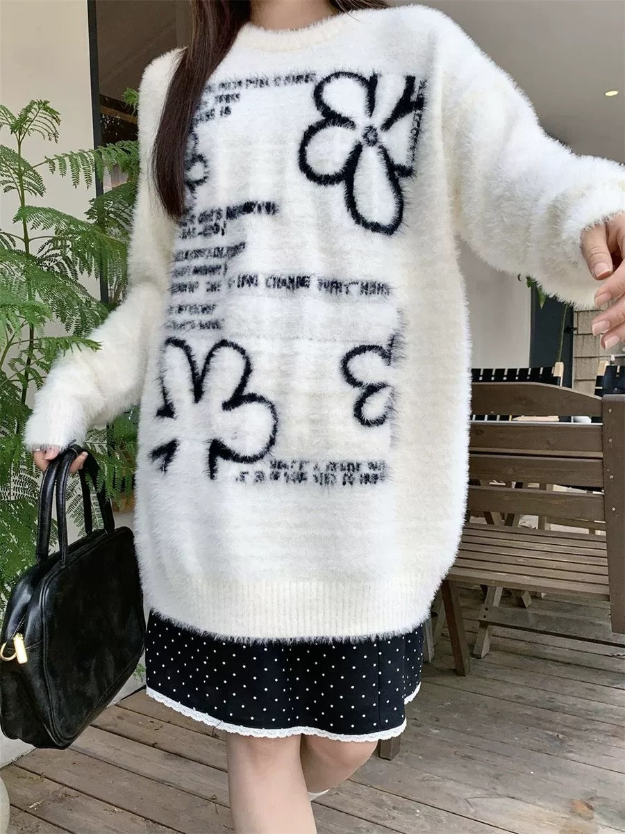Sweet and relaxed style mink fleece sweater for women, new autumn and winter style, preppy, soft, loose and versatile pullover knitwear.