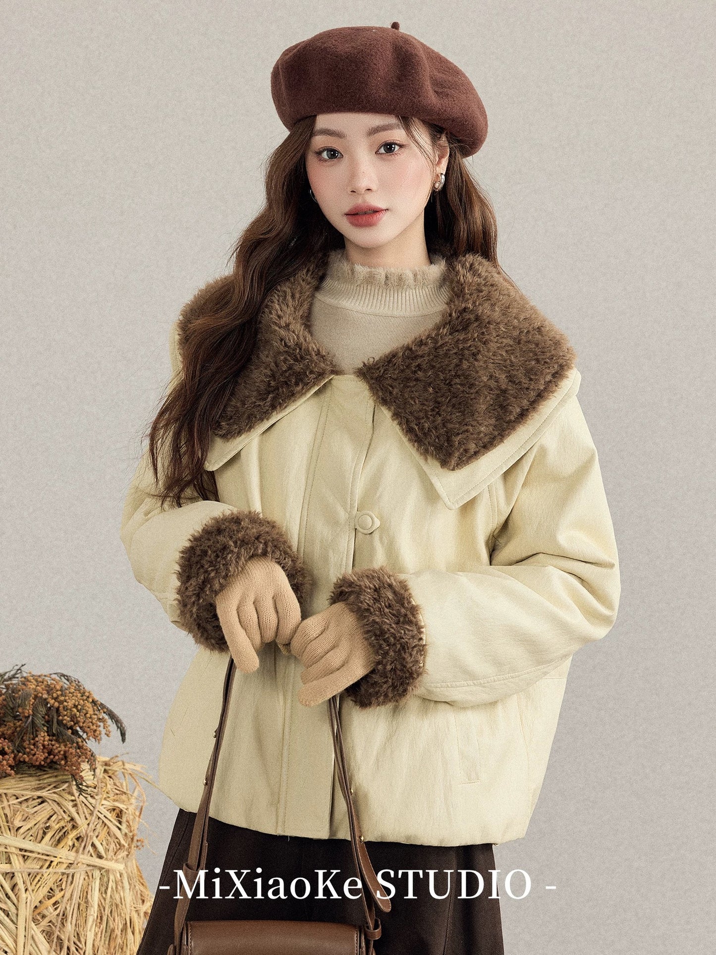 Mi Xiaoke's Gentle Style Creamy Yellow Short Coat with Large Fur Collar, 2025 New Style Warm Parka Jacket