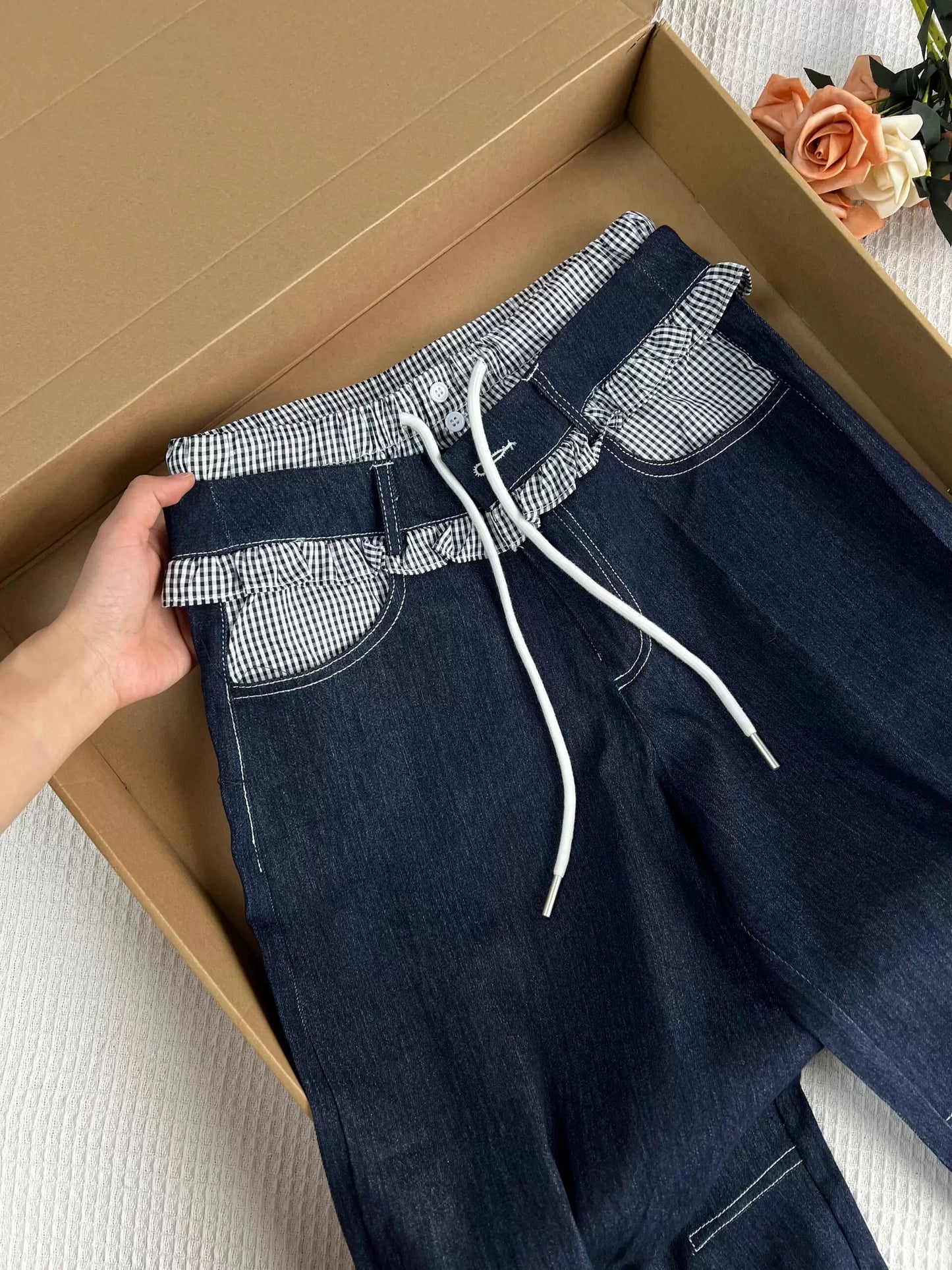 The upper body looks slim! American retro fake two-piece lace design jeans for women autumn versatile straight trousers