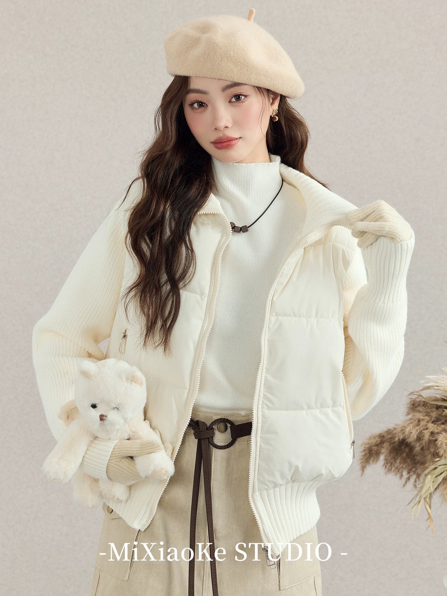Mi Xiaoke's gentle style stand-up collar puffer jacket, short style, new autumn and winter style, this year's hottest lightweight and thick cotton-padded coat.