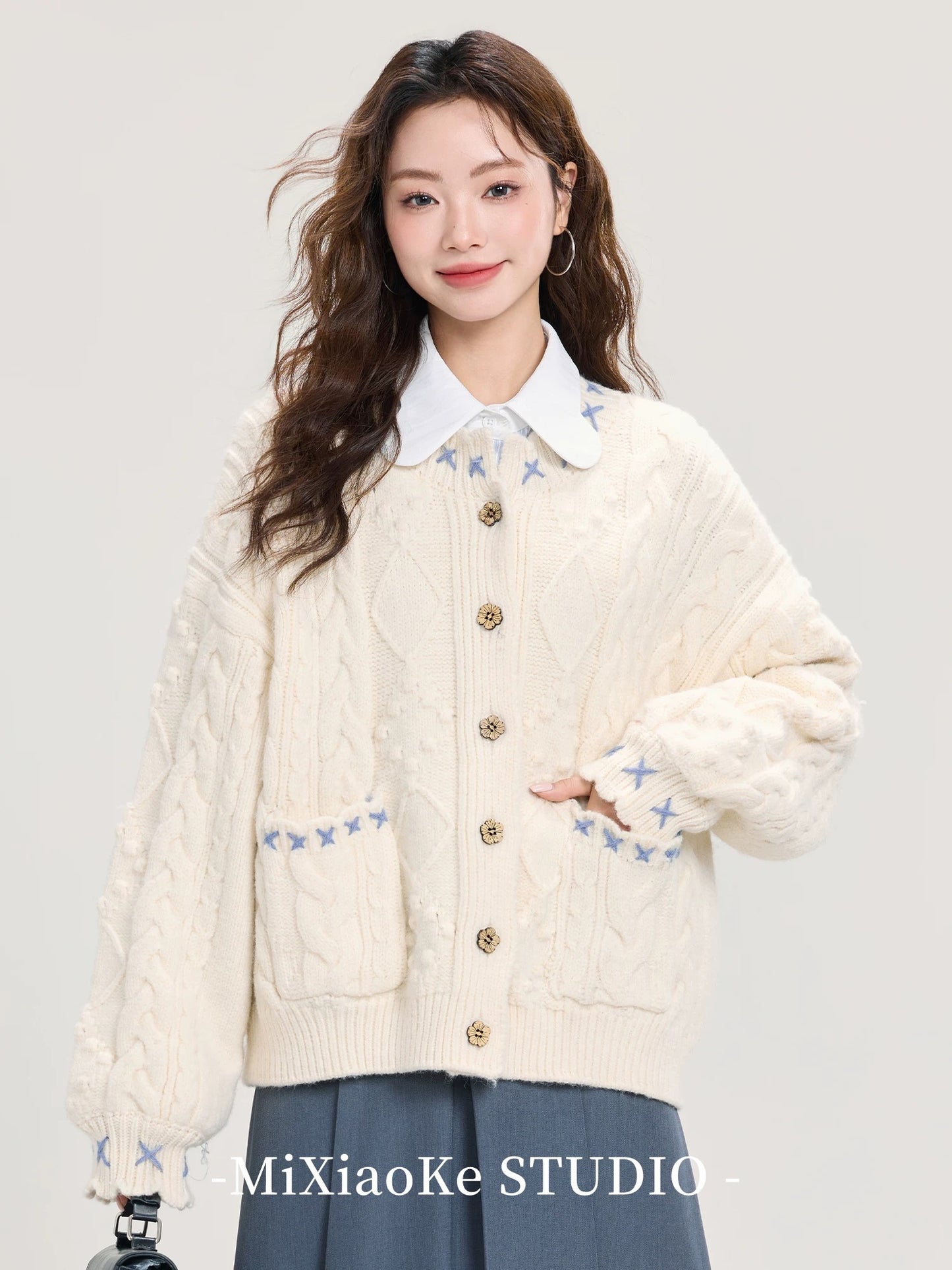 Mi Xiaoke loose cable knit white cardigan for women, autumn and winter, lazy style, thick knitted cardigan, outerwear.