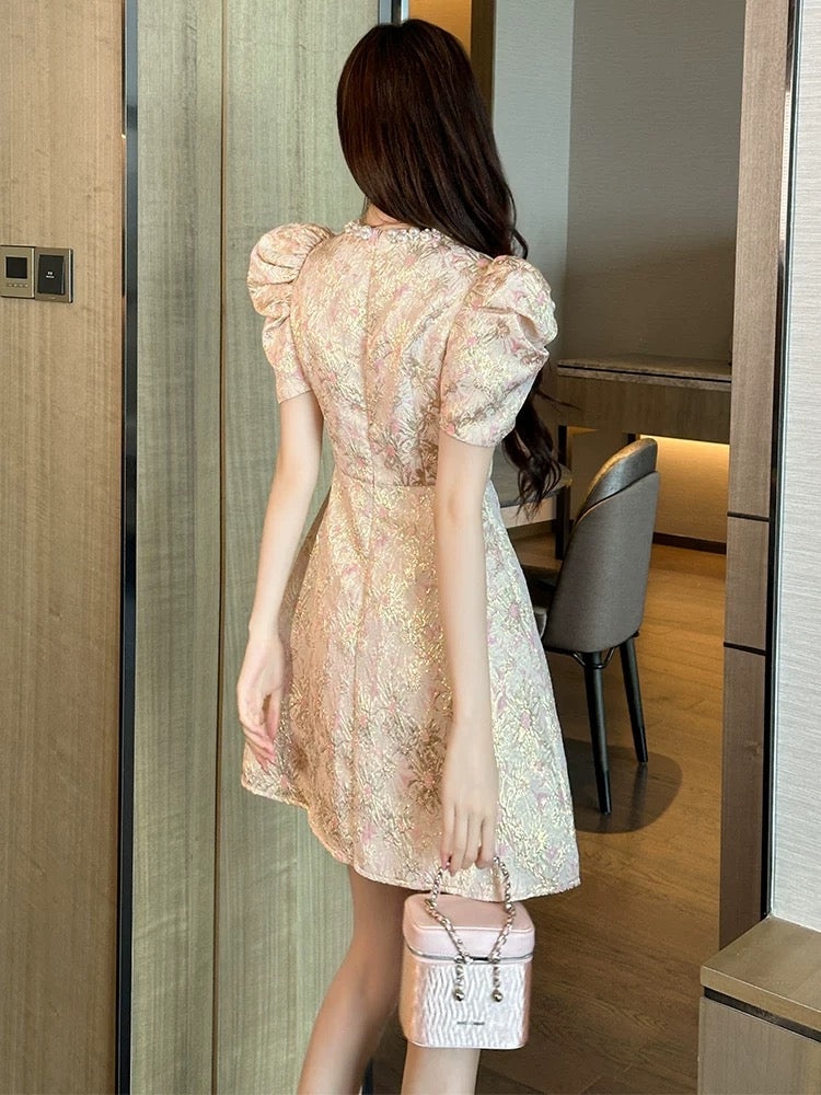 European station small style dress female summer temperament socialite high-end French beaded rich daughter waist short skirt