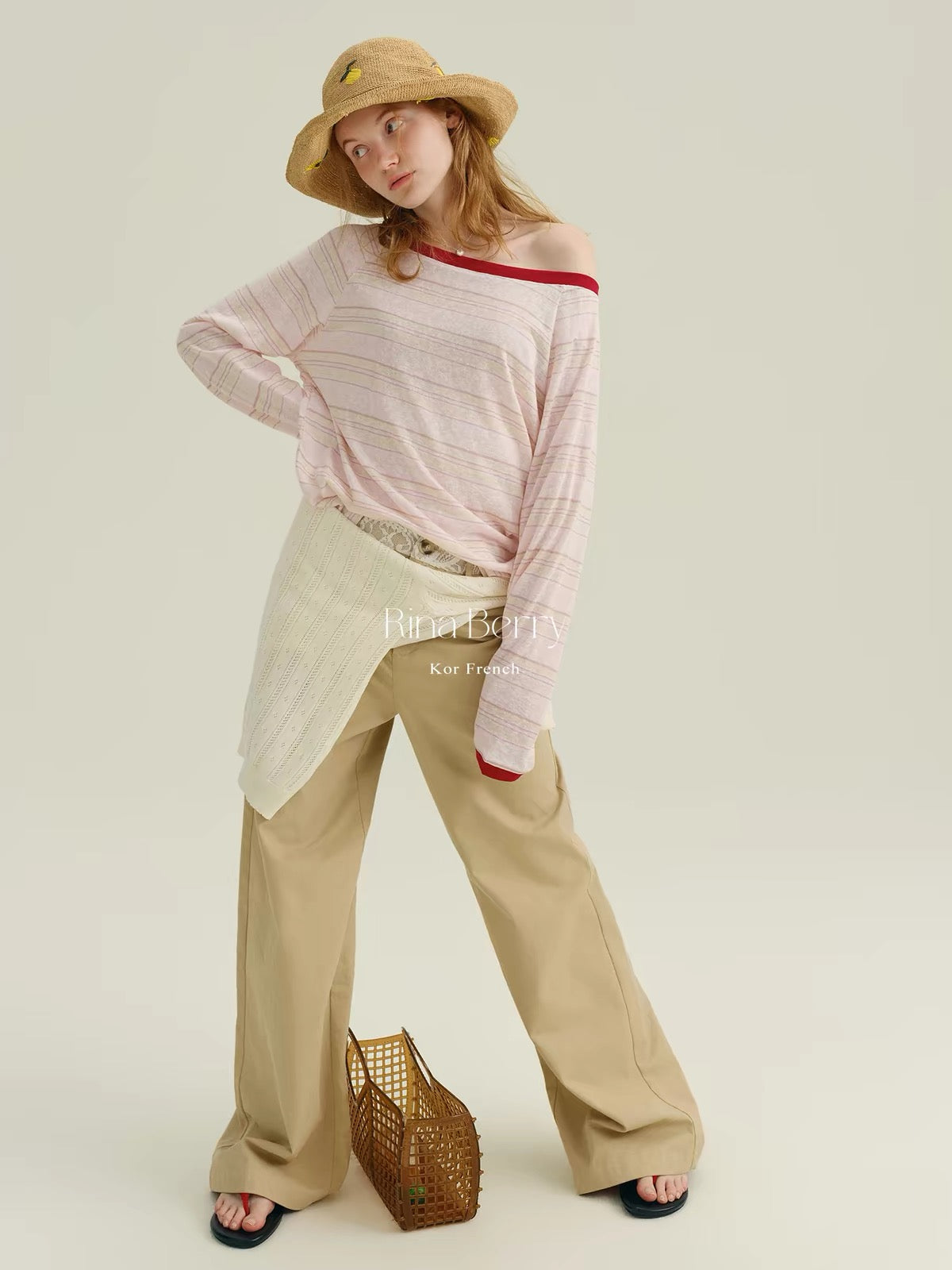 Rina Berry Color-Block Striped Long-Sleeve T-Shirt – A Stylish, Loose-Fit, Slimming Crew-Neck Top for Autumn, Perfect for Daily Wear or Commuting