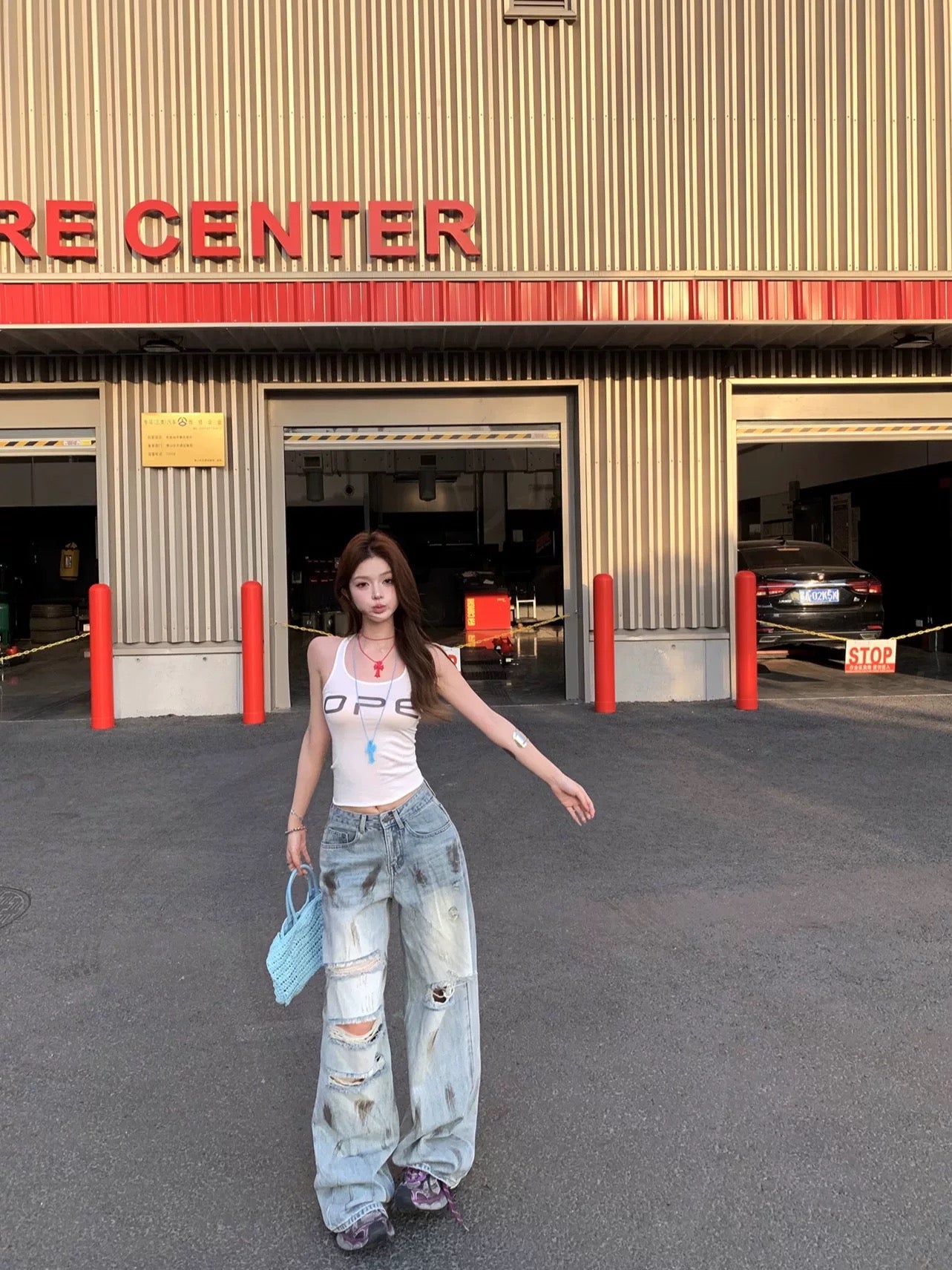 Kumikumi fashion suit letter print camisole for women summer slimming ripped denim trousers two-piece suit